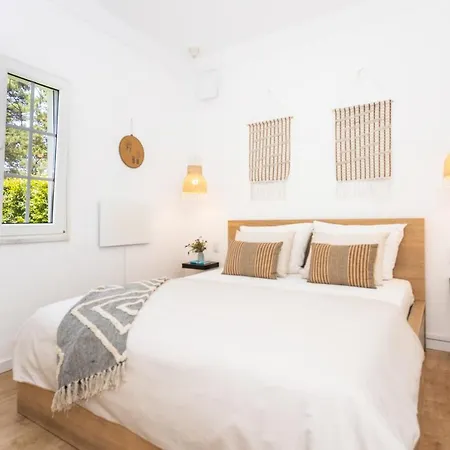 Casa Aroeira - Near Lisbon Ferienhaus *